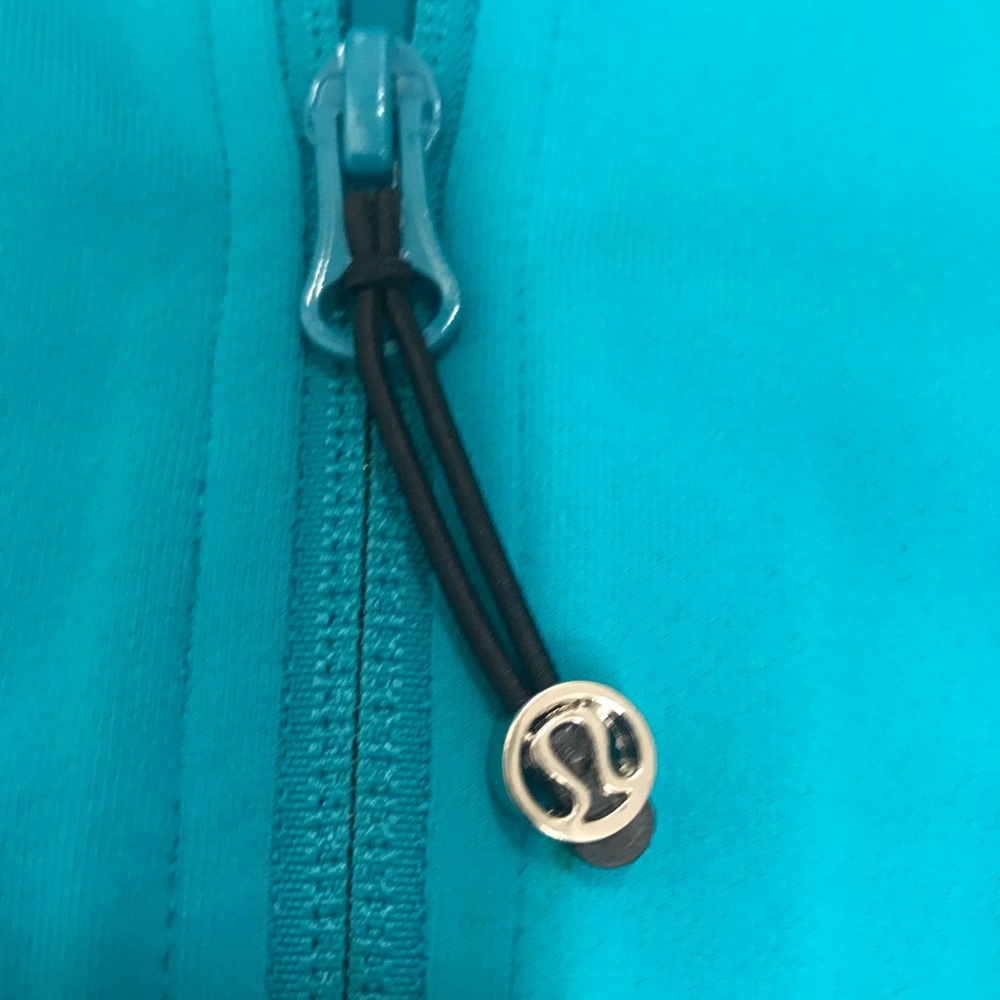 Lululemon stride jacket , great condition , teal - Picture 2 of 5